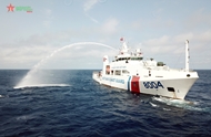 Vietnam-China coast guards conduct joint patrol at sea
